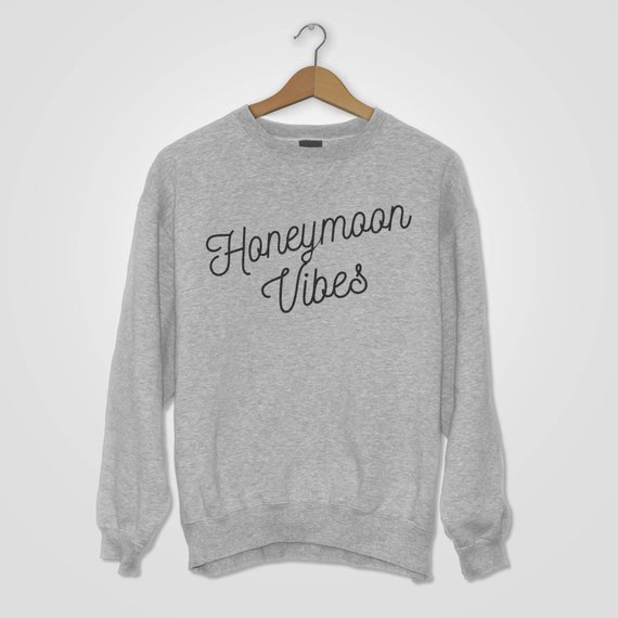 Summer Clothing Vibes - Sugarbaby Honeymoon Vibes Sweatshirt Hochzeitsgeschenk Urlaub